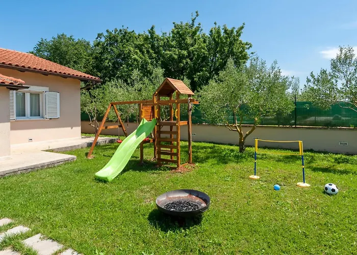 Stunning In * Ρόβινι