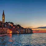 Stunning In Vikendica Rovinj