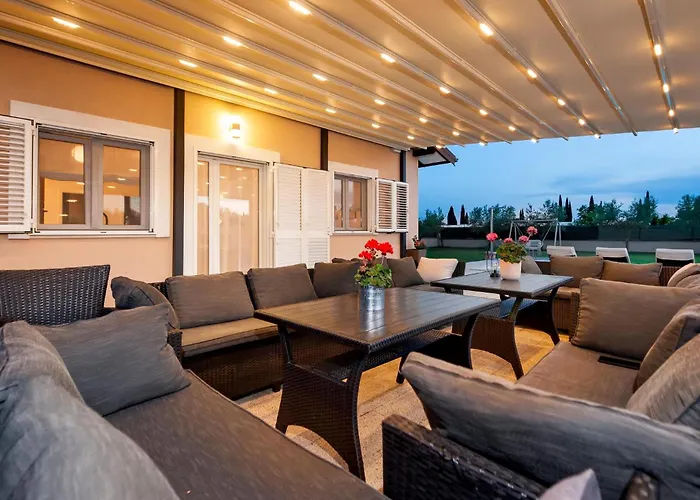 Stunning In * 로비니